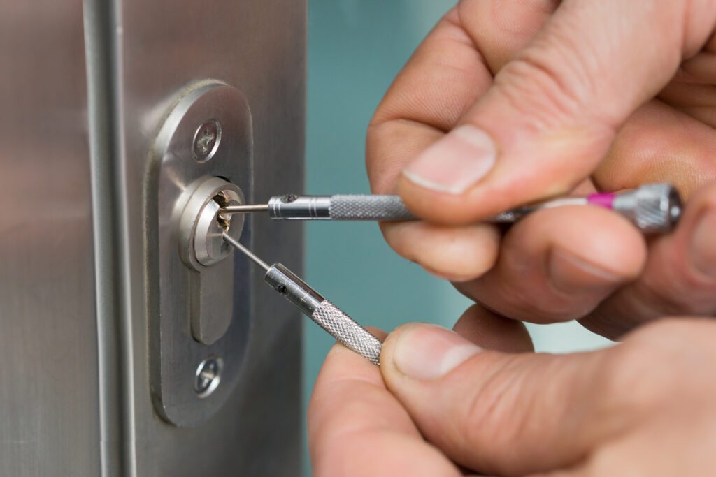Why Do I Need An Emergency Locksmith? | PMA Locksmiths Emergency Locksmith